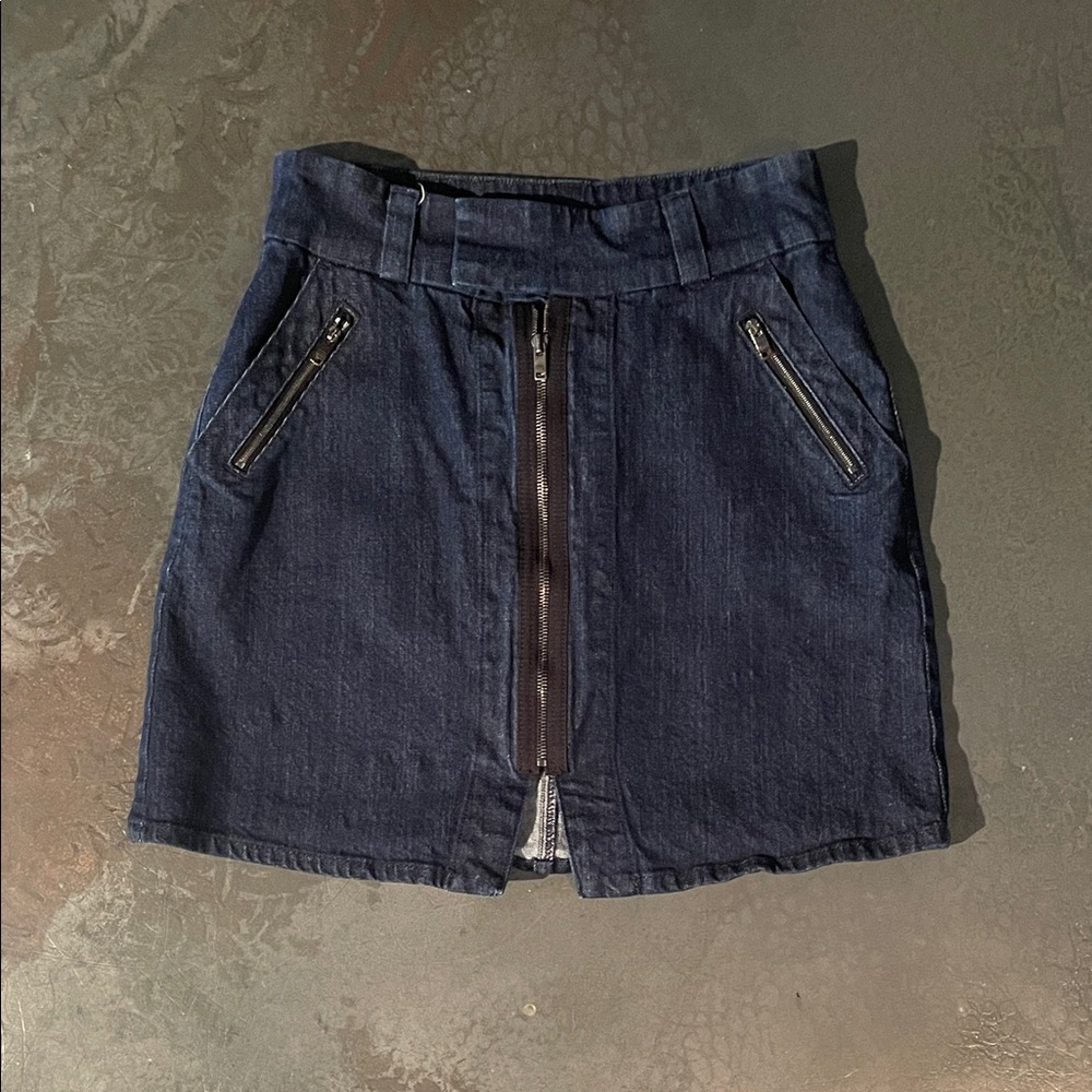 7 For All Mankind Dark Blue Jean skirt with Zipper Accents